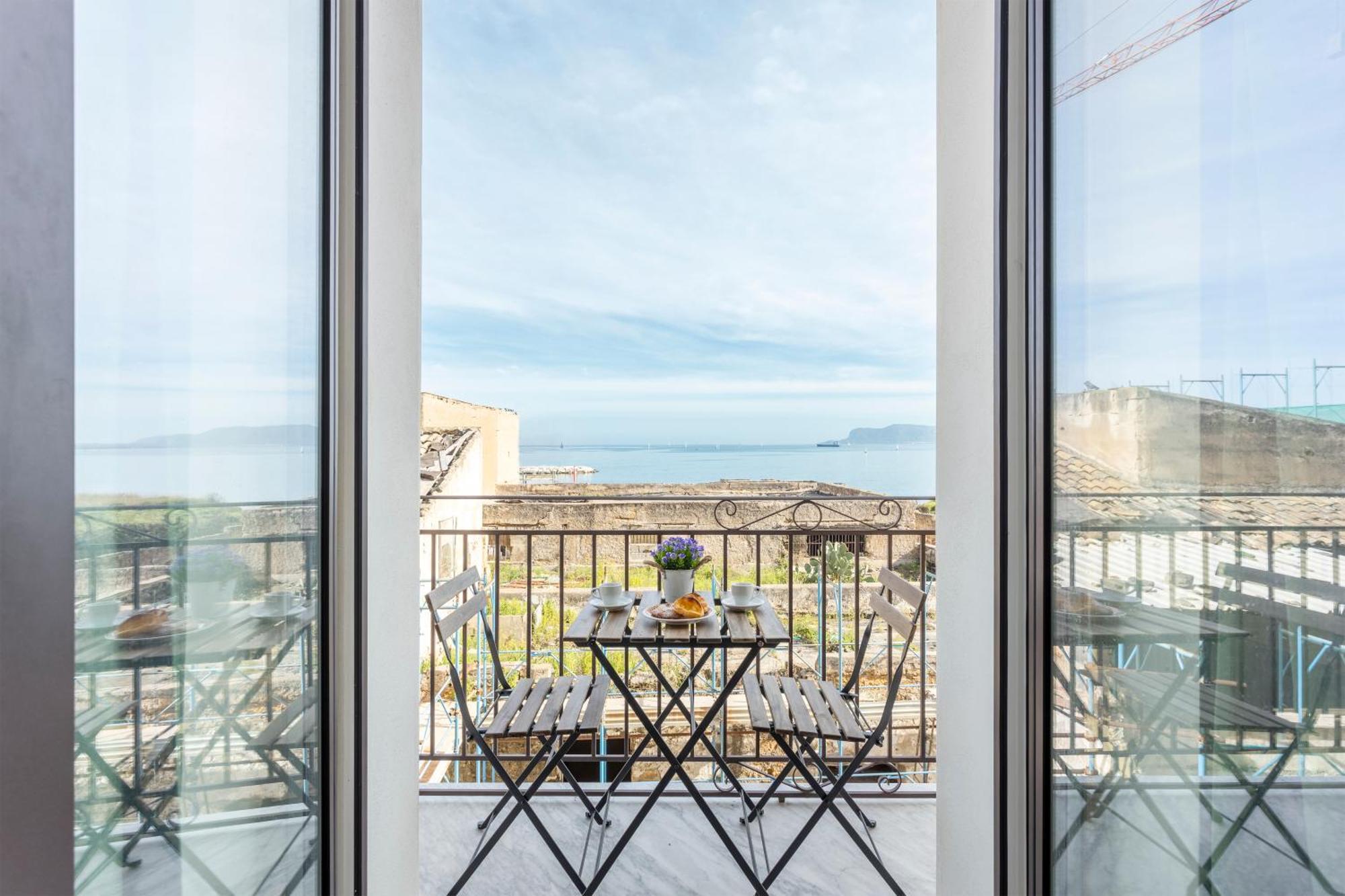 Apartment Erasmo Luxury Vista Mare *