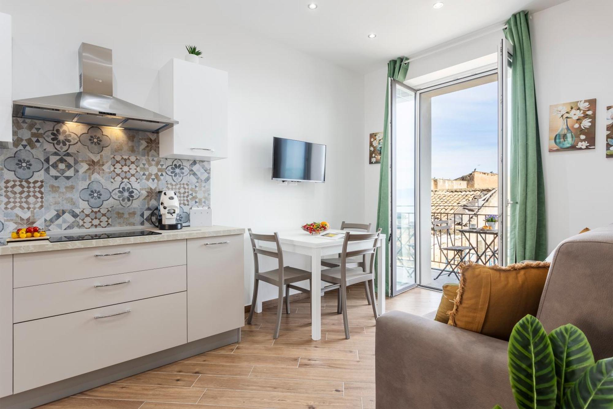 Erasmo Luxury Vista Mare * Palermo