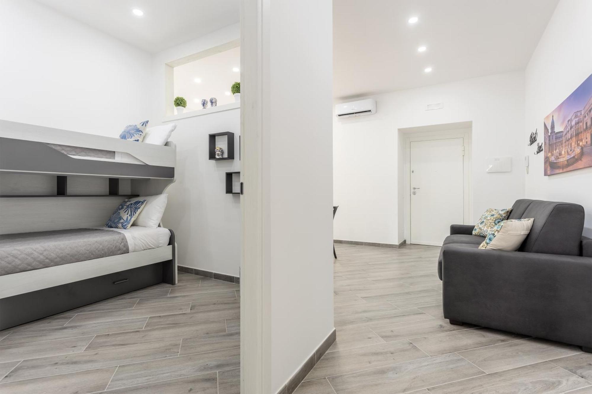 Erasmo Luxury Vista Mare Apartment *