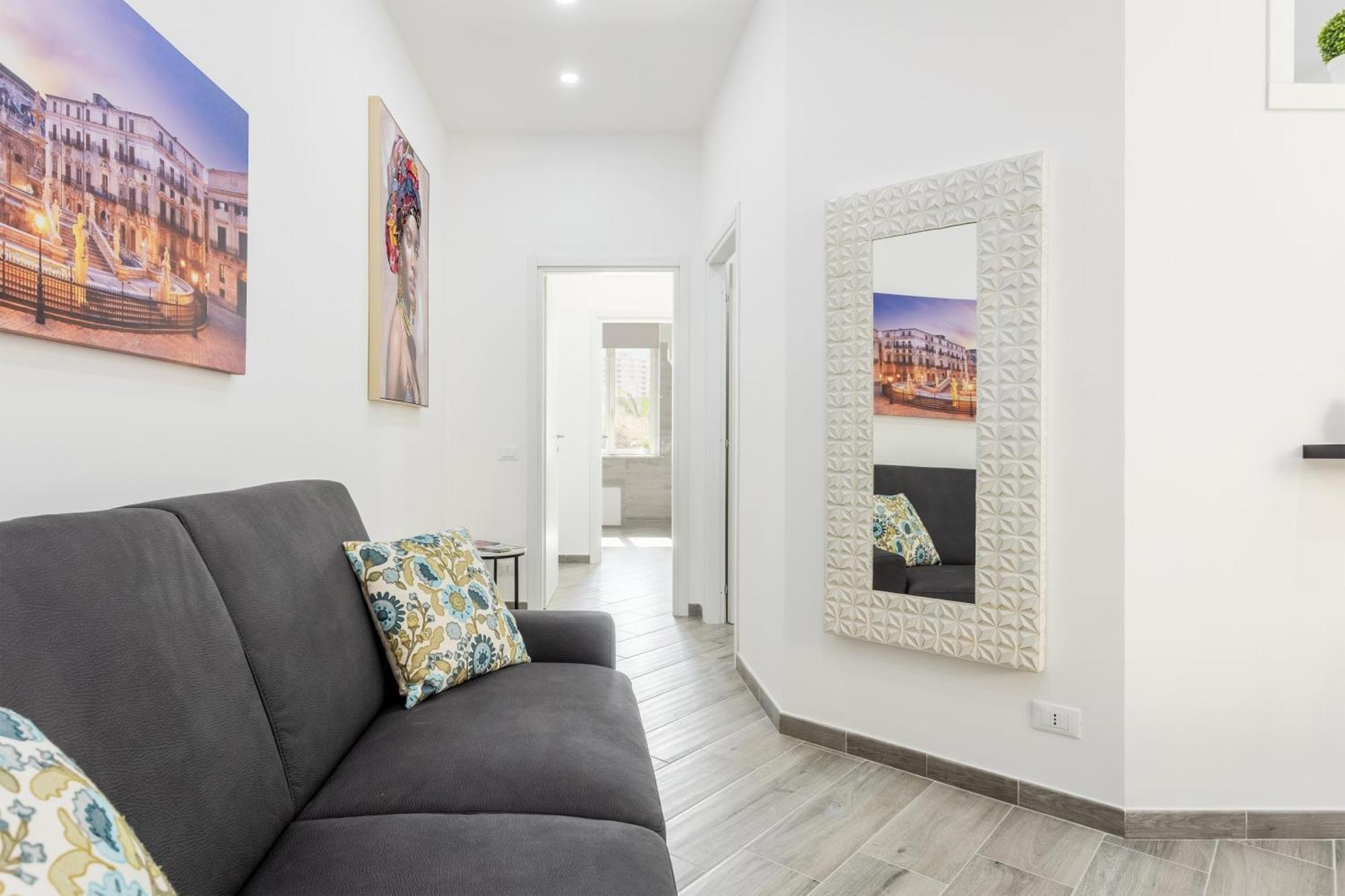 Erasmo Luxury Vista Mare Apartment *