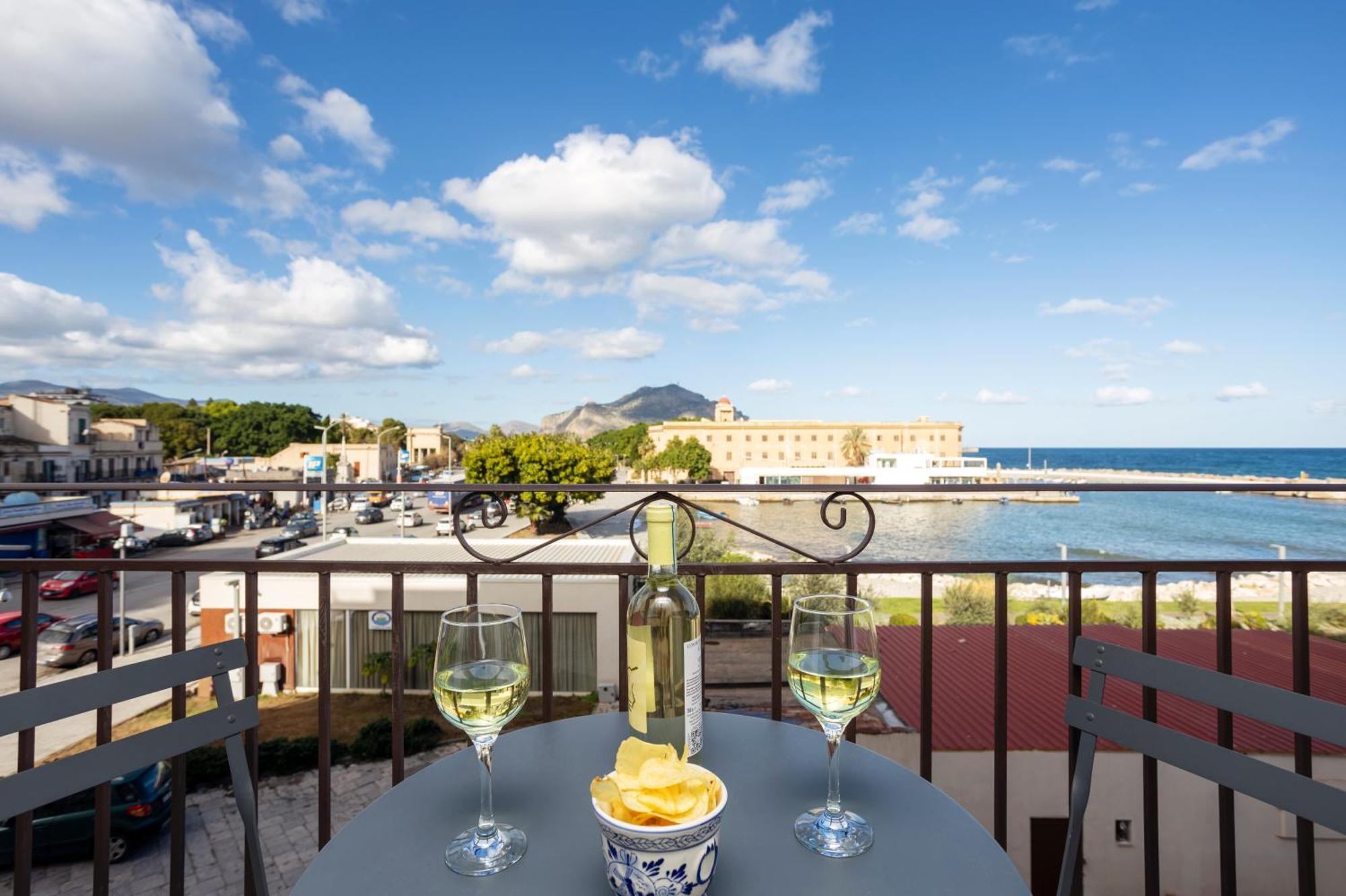 Apartment Erasmo Luxury Vista Mare